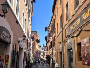 Gesamte Unterkunft in der Via della Lungaretta, bild 18 von 19