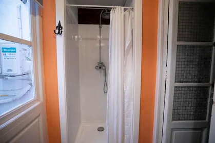 Private room at Carrer de l'Almirall, image 15 of 15