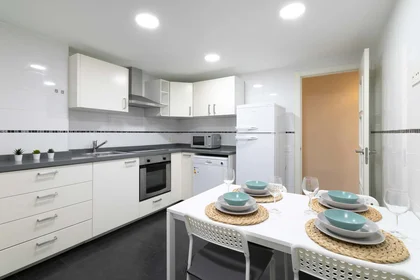 Private room at Calle Pablo Iglesias, 29, 03004 Alicante, Spain, image 13 of 13