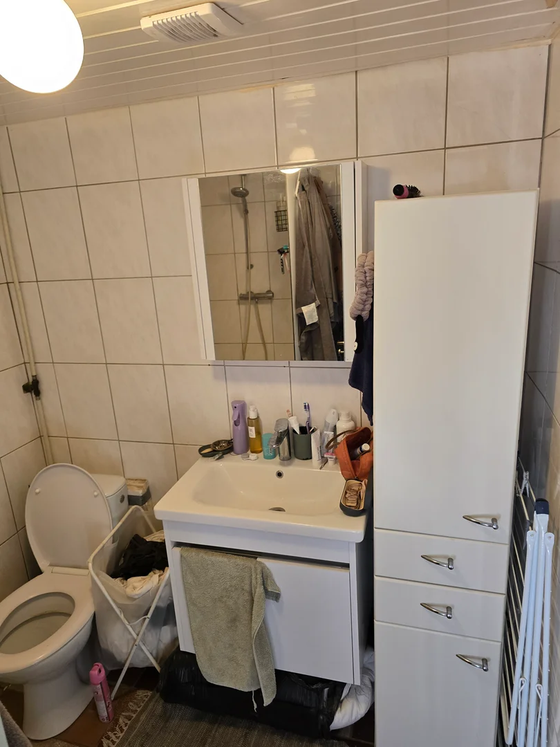 Convenient studio apartment for student living in 