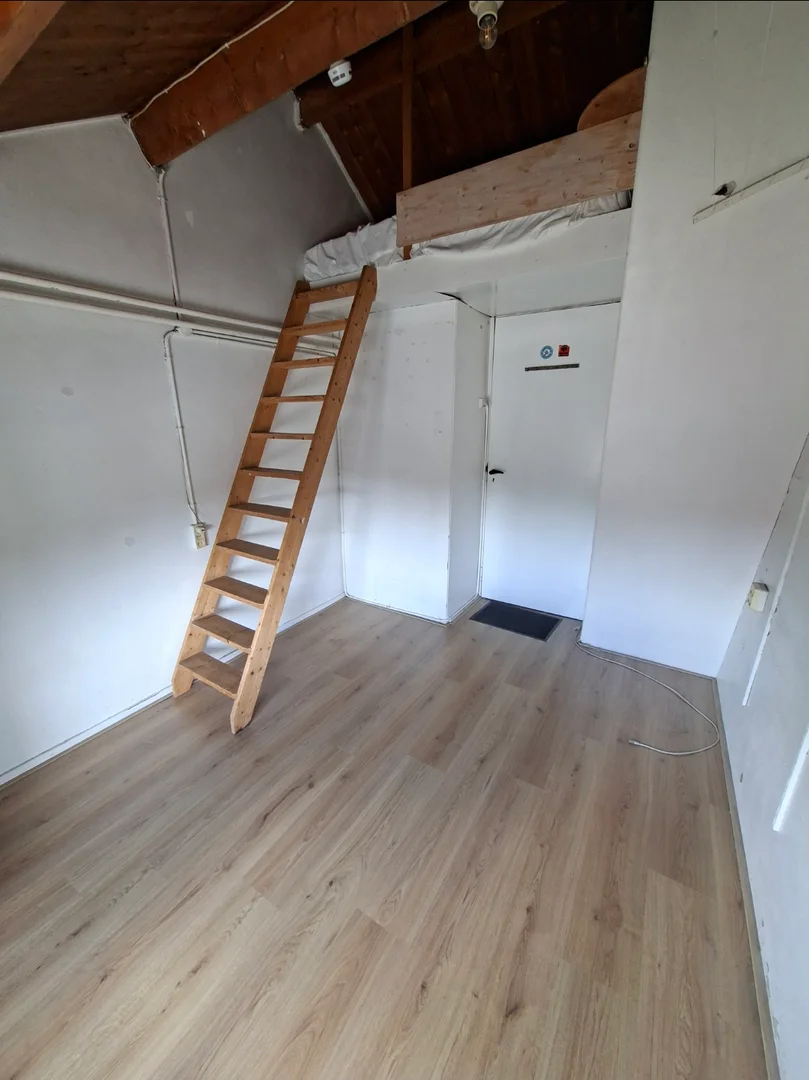 Chambre d'étudiant bon marché à proximité du campus dans 