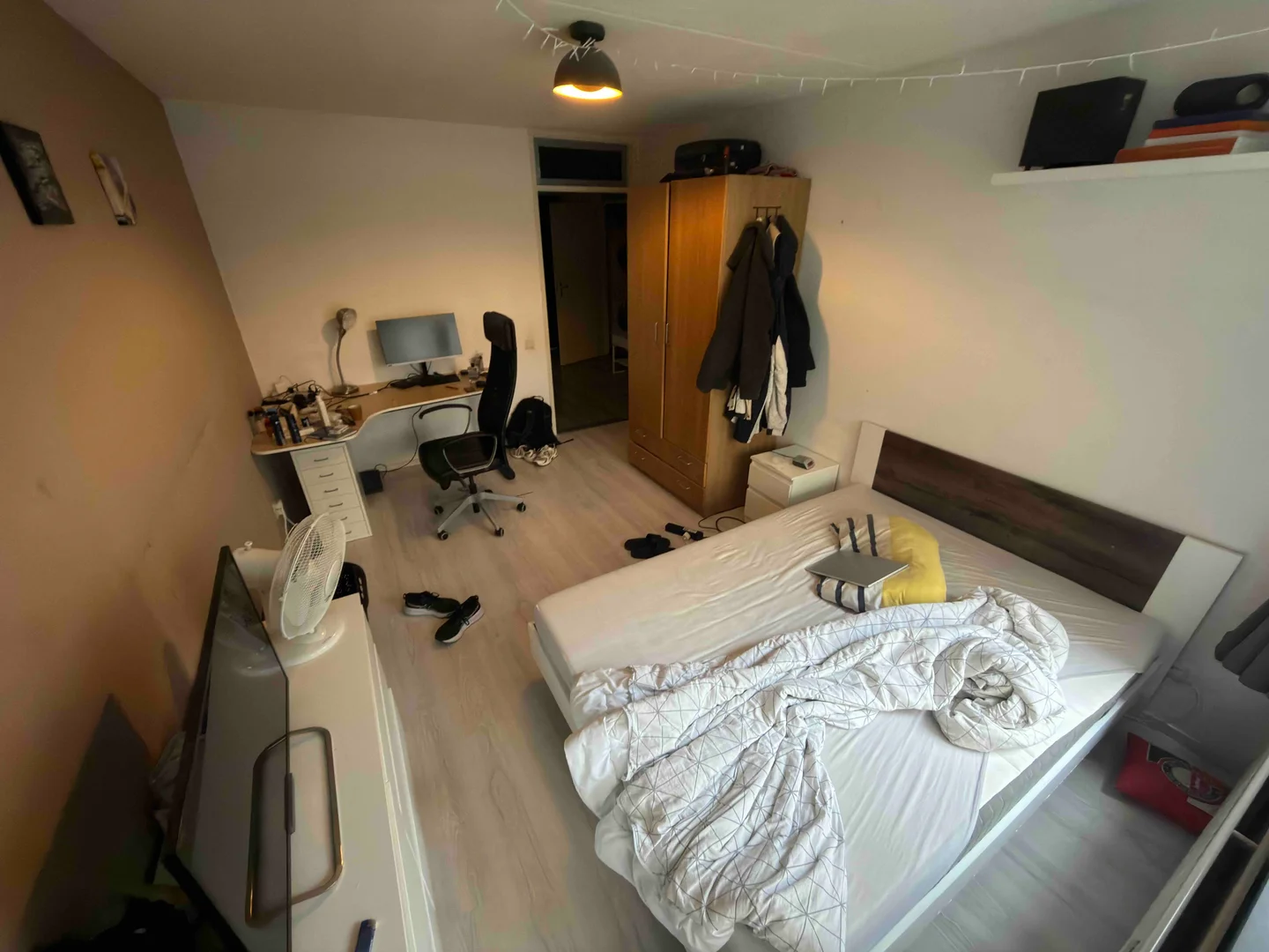Cozy room for students available in 