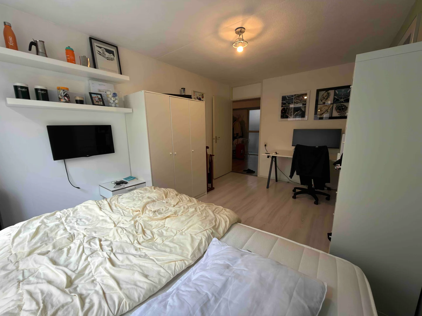 Cozy room for students available in 