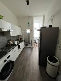 Entire apartment at van Slichtenhorststraat, image 6 of 8