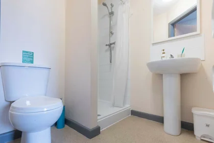 Studio in residence at London House, London Rd, Stoke-on-Trent ST4 1AB, United Kingdom, image 4 of 16