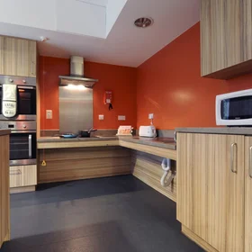 Habitación privada en residencia en  Peel Park Quarter, Campus Living Villages, University Road, Salford M5 4NJ, United Kingdom, imagen 2 de 13