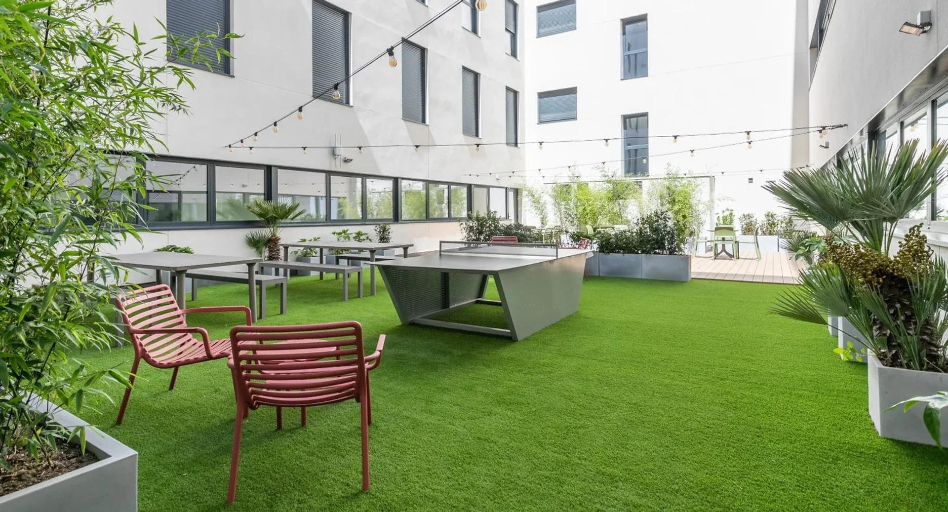 Habitación para estudiantes en  con área de estudio y facilidades compartidas