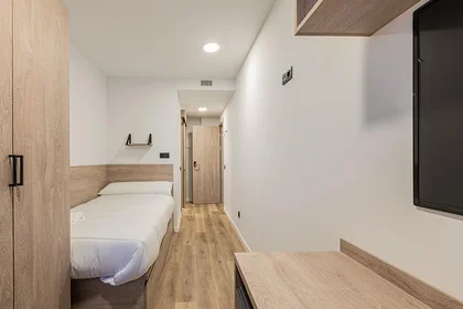 Stanza privata in Av Herrera Oria, 23, immagine 1 di 10