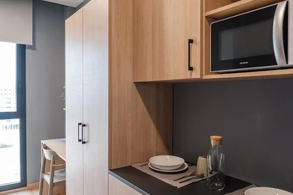 Private room in residence at Ctra. Su Eminencia 15, image 4 of 16