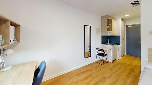Chambre privée en résidence à Edificio José Celestino Mutis, 15 Ctra Utrera km 1, image 3 de 15