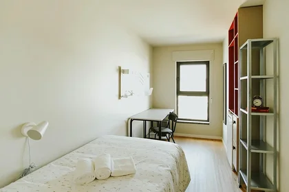 Quarto privado em residência em Braga, imagem 3 de 16