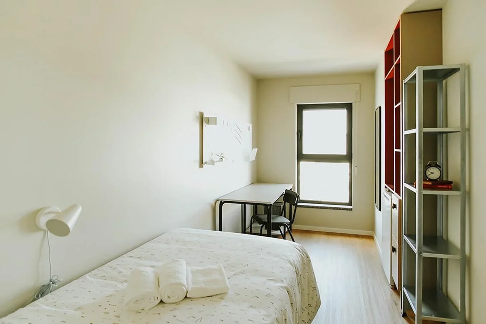 Quarto amigo do estudante em  com comodidades modernas