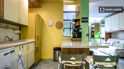 Logement entier à Piazza Mario Rapisardi, image 13 de 19