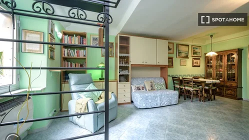 Logement entier à Piazza Mario Rapisardi, image 3 de 19