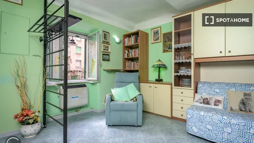 Logement entier à Piazza Mario Rapisardi, image 6 de 19