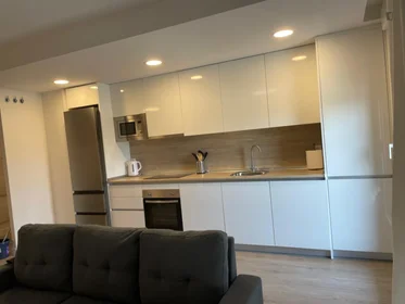 Apartamento inteiro em Avenida de las Universidades, imagem 3 de 13