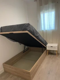 Apartamento inteiro em Avenida de las Universidades, imagem 10 de 13