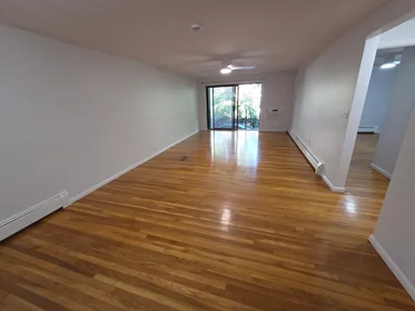 Apartamento inteiro em residência em 10, Coffey St., Unit 11, Dorchester, Boston, MA, 02122, imagem 7 de 18