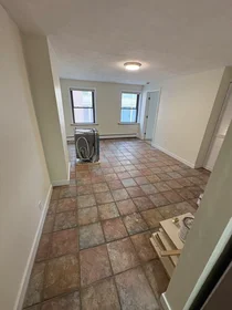 Apartamento inteiro em residência em 3, Lewis St., Unit 2, North End, Boston, MA, 02109, imagem 4 de 16