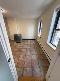 Apartamento inteiro em residência em 3, Lewis St., Unit 2, North End, Boston, MA, 02109, imagem 6 de 16
