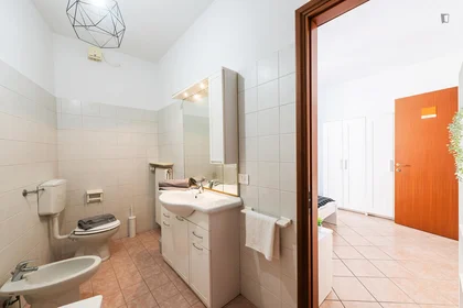 Quarto privado em Via Torquato Tasso, imagem 6 de 17