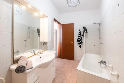 Quarto privado em Via Torquato Tasso, imagem 7 de 17