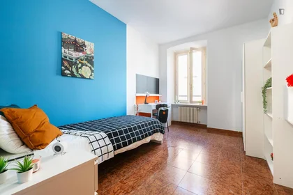 Quarto privado em Via Torquato Tasso, imagem 4 de 15