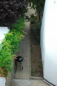 Chambre privée à Rua Coronel Almeida Valente, image 16 de 17