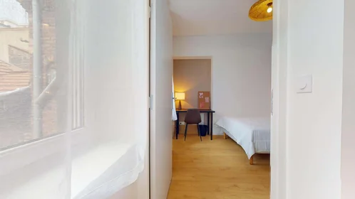 Özel oda konumu Saint-Étienne, France, 7 18 görüntüsü