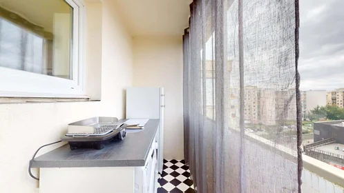 Habitación privada en 12 Rue Joachim du Bellay, 31100 Toulouse, France, imagen 19 de 23