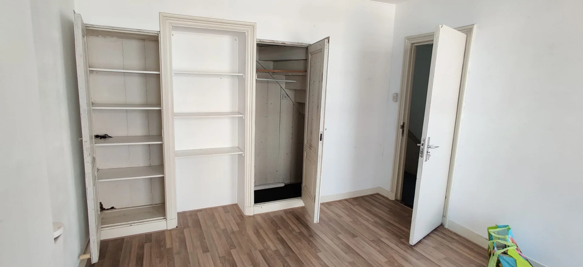 Komfortables und geräumiges Studentenzimmer in 