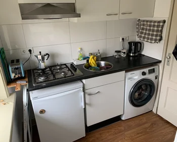 Entire apartment at Lessinglaan, image 4 of 10