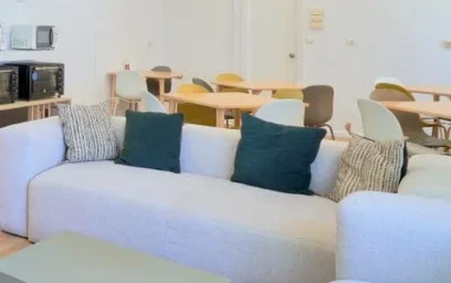 Shared room in residence at Málaga, image 13 of 14