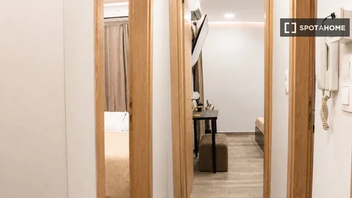 Logement entier à Petropoulakidon, image 9 de 19