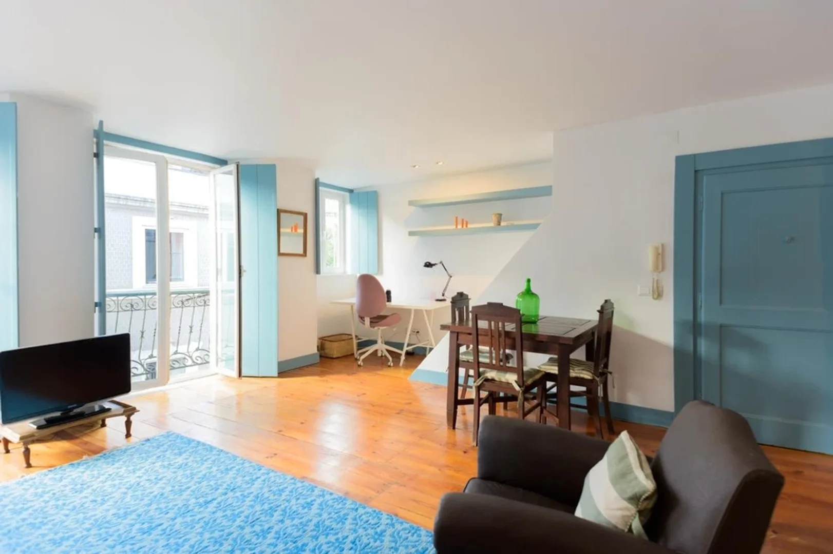 Rua do Poço dos Negros