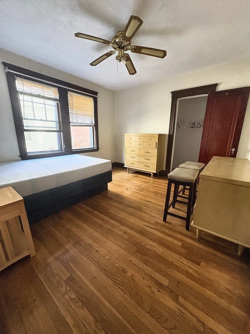 7, Seagrave Rd., Unit 1, North Cambridge, Cambridge, MA, 02140