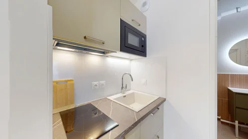 Privatzimmer in der Rue Hoche, bild 2 von 26