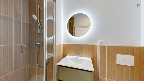 Privatzimmer in der Rue Hoche, bild 6 von 25