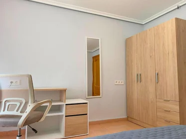 Stanza privata in Carrer Economista German Bernacer, immagine 3 di 15