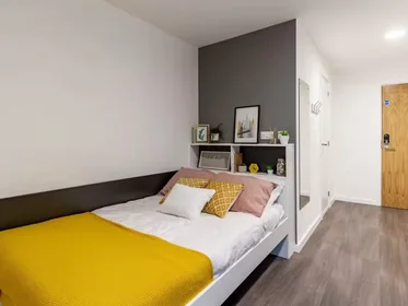 Habitación compartida en First Way, Wembley HA9 0JD, United Kingdom, imagen 10 de 49