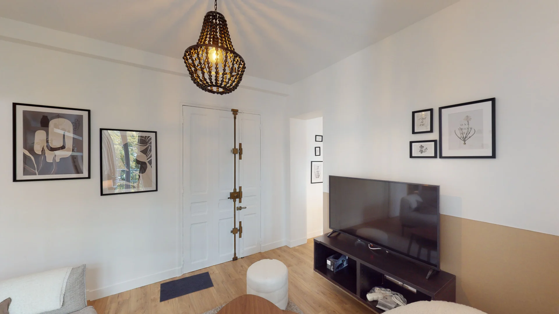 Quarto para alugar em apartamento de estudantes em , totalmente mobilado