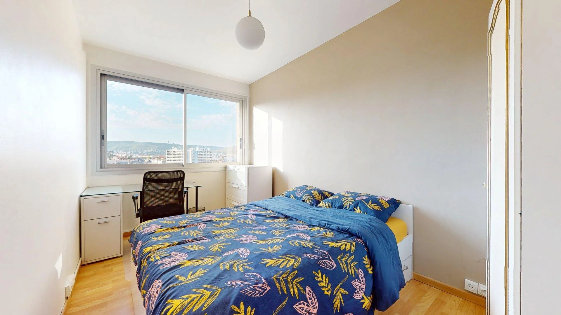 Chambre à louer dans un appartement d'étudiant à , entièrement meublée