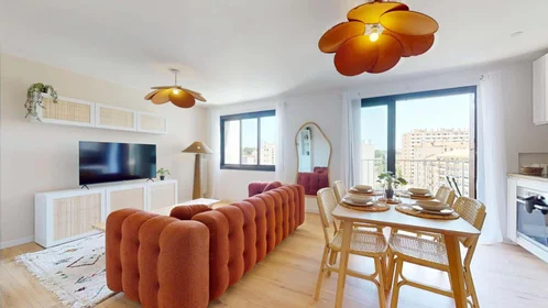 Özel oda konumu 230 Rue Amiral Nomy, 83000 Toulon, France, 9 20 görüntüsü