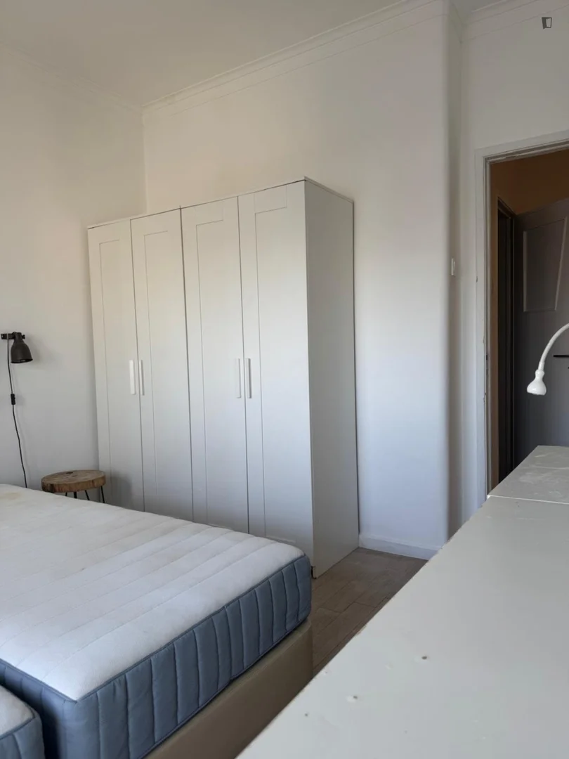 Bezahlbares Zimmer für Studenten mit ausreichender Beleuchtung in 
