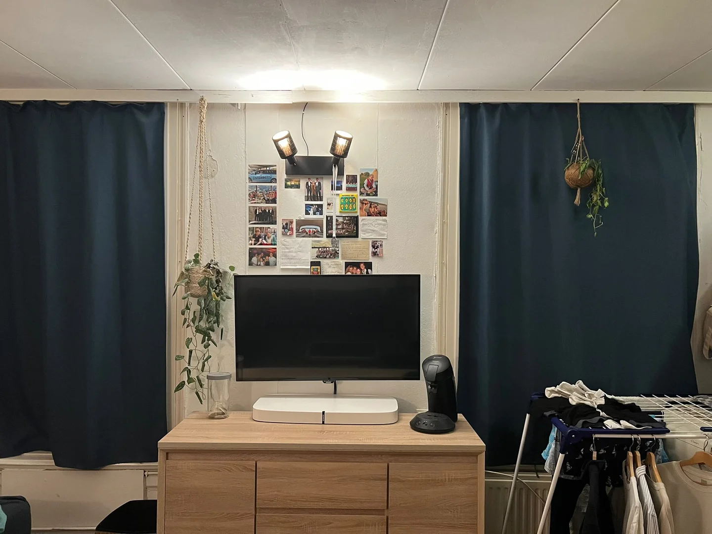 Quarto de estudante económico com localização conveniente em 