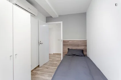 Privatzimmer in der Carrer de l'Explorador Andrés, bild 1 von 15