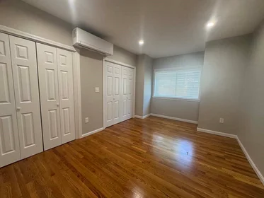 Logement entier en résidence à 3, Prescott St., Unit 1, East Boston, Boston, MA, 02128, image 15 de 21
