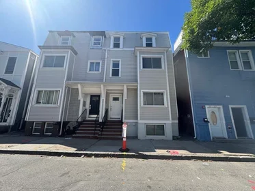 Logement entier en résidence à 3, Prescott St., Unit 1, East Boston, Boston, MA, 02128, image 16 de 21