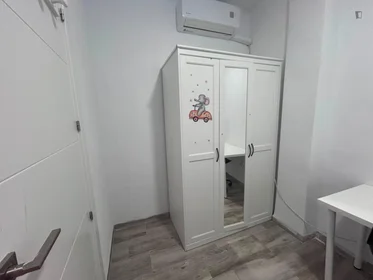Private room at Calle Morera Cabezo, image 2 of 12