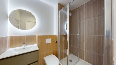Habitación privada en 6 Rue Hoche, 92170, Vanves, FR, imagen 5 de 16